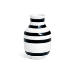 Omaggio vase sort 12,5 cm fra Kähler - Tinashjem